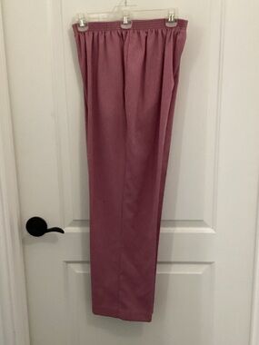Alfred Dunner Women's Mauve / Dusty Rose Pink Trousers Size 8